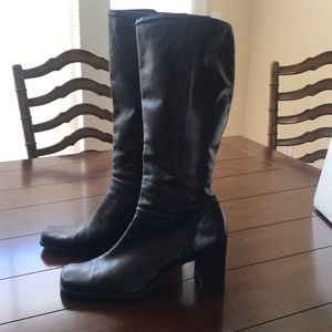 GENTLY USED, Black, Knee-High Boots. Size 11